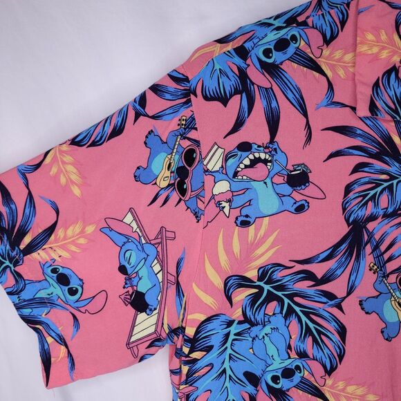 Disney Stitch Hawaiian Shirt Mens Medium Pink Floral Tropical - Picture 3 of 10